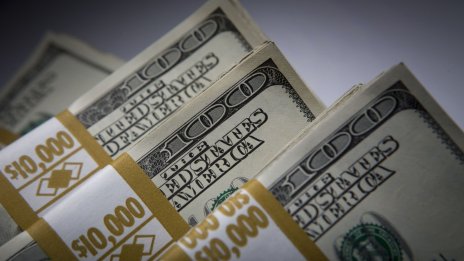 Бюджетният дефицит на САЩ достига близо 1,9 трлн. долара за 11-те месеца на фискалната 2024 г.