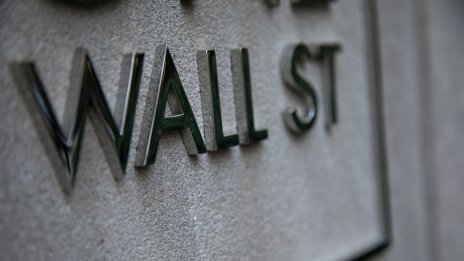 Протоколите на Фед сложиха край на 5-дневната възходяща серия на S&P 500 и Nasdaq