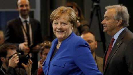 Безсмисленото обещание на Меркел за Либия