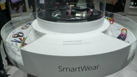 Борбата на пазара на смарт часовници ще е за електрониката