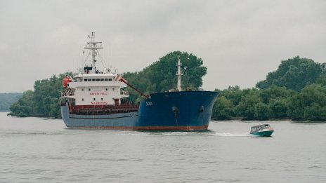 Румъния предлага варианти за износа на украинско зърно, засягащи и България