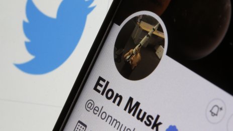 Twitter трябва да предаде данните от 9 хил. потребителски профила на Мъск