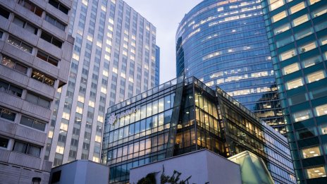 Франция ще подкрепи бизнеса в битката с климатичните промени чрез гаранции за 2 млрд. евро