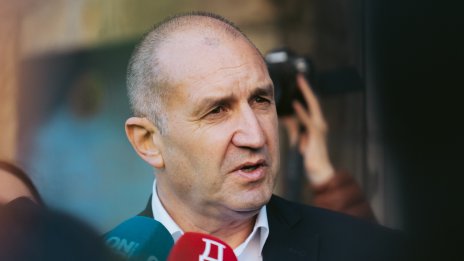 Bloomberg: Влиянието на Русия в България ще тества амбициите на новия лидер за борба с корупцията