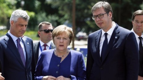 ЕС вижда заплаха за Балканите в размяната на територии между Сърбия и Косово