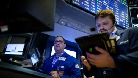 S&P 500 и Nasdaq покориха нови рекорди след речта на Джей Пауъл