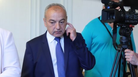 Гълъб Донев: Пенсиите се увеличават средно с 64 лв.