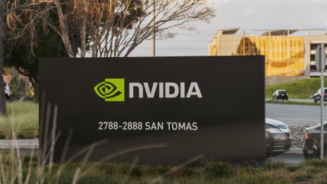 Nvidia отстъпи челното място на Microsoft след 3% спад на борсата