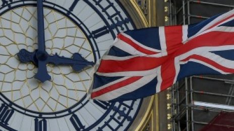 Промишлеността във Великобритания почти се завърна към растежа 