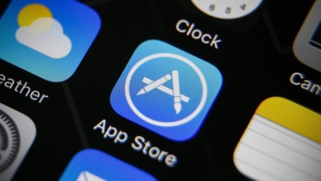 Apple постигна отлагане на промените в App Store в САЩ
