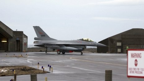 ЕС ще предостави на Украйна изтребители