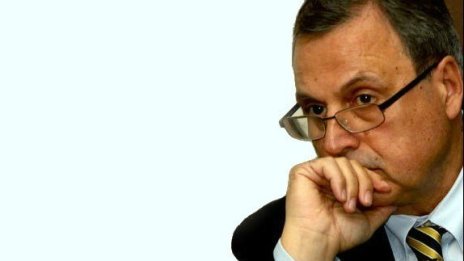 Божидар Данев: Администрацията е превърнала бюрата си в "касички"