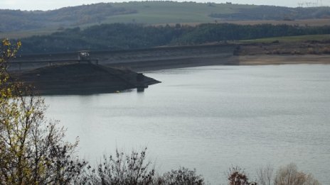 Емил Димитров: Проблем с водата тази година и догодина няма да има