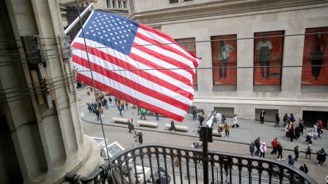 Dow се изстреля с над 1000 пункта след търговската сделка между САЩ и Китай*