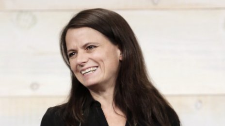 Microsoft има ясна стратегия за придобивания - търси общности