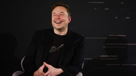 Tesla ще направи от Мъск ... трилионер