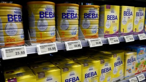 Китайците вече не са почитатели на коняка и адаптираното мляко от Европа