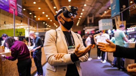 Милиардер: Метавселената носи възможности за инвестиции