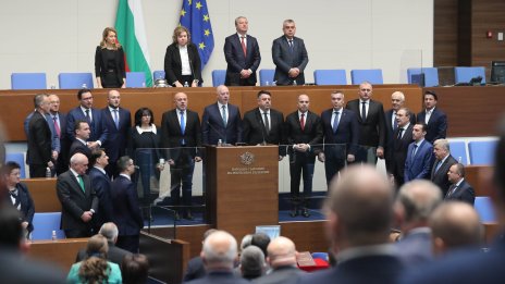 Народното събрание одобри състава на кабинета „Желязков“