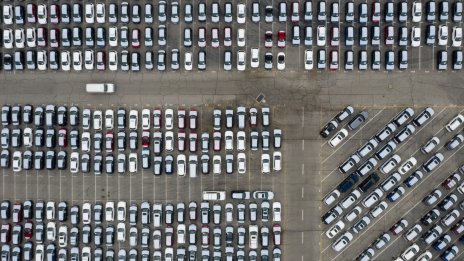 Автомобилният пазар в САЩ отчете най-слабата си година от над десетилетие насам