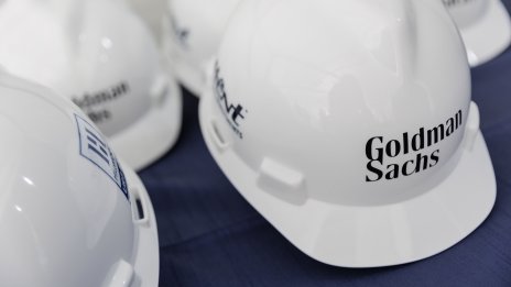 Печалбата на Goldman Sachs скочи благодарение на приходите от търговия с акции