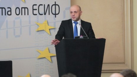 Томислав Дончев: Ремонтът на НДК закъснява сериозно