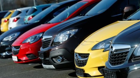 Във Франция няма да бъдат продавани дизелови и бензинови автомобили след 2040 г.