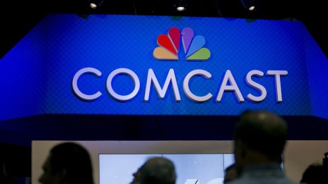 Comcast и J&J обявиха програми за обратно изкупуване на акции