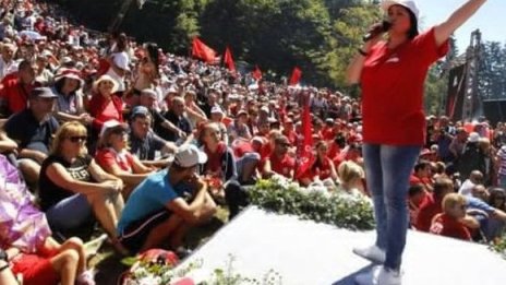 Нинова поиска дискусия за нов антикорупционен орган