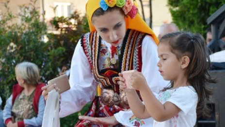 Летният туристически сезон в Добринище вече конкурира зимния