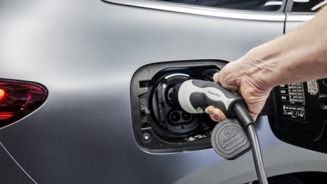 Германия се фокусира върху електромобилите, но все още изостава от своите цели