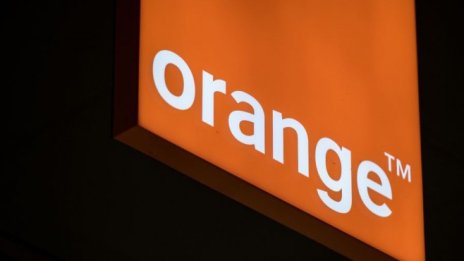 Orange продава 50% от звеното си за оптични мрежи на група инвеститори за 2,7 млрд. евро