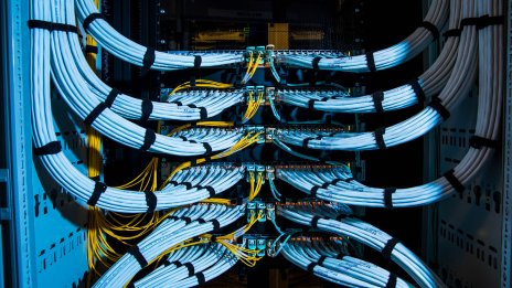 Технологични лидери заделят 500 млрд. долара за нова AI компания в САЩ