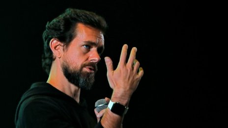 Джак Дорси подкрепи Зукърбърг в призивите за по-строги регулации