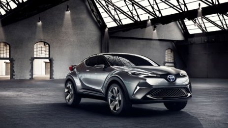 Toyota ще конкурира Juke с хибрид