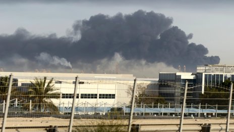 Контейнерните линии прекъсват маршрутите в Близкия изток
