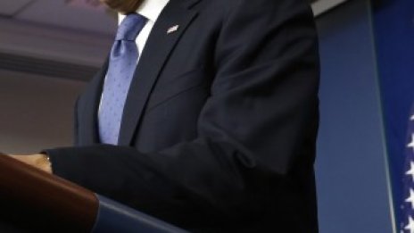 Двама мъже си играят на съдба