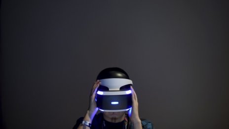 Графика на деня: 2016 г. изглежда няма да е годината на виртуалната реалност