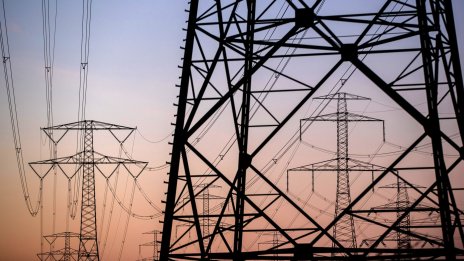 Германия залага на неочакваните печалби на комуналните фирми за своите енергийни субсидии