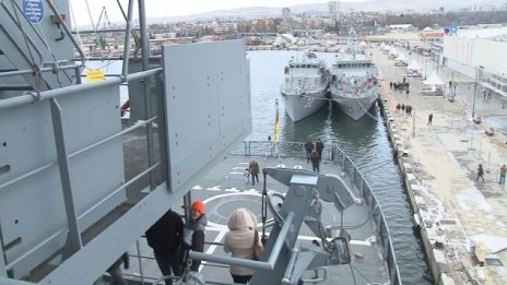 Бойни кораби на НАТО акостираха във Варна за мисия в Черно море