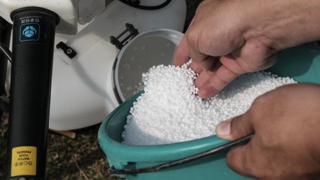 Руски производители на експлозиви заобикалят санкциите чрез фирми за торове