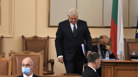 Кирил Ананиев: НЗОК няма задължения към чужди здравни фондове