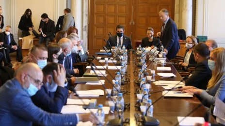 Правната комисия прие на първо четене предложението за изцяло машинно гласуване