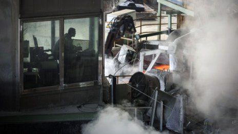 Китайската индустрия се ускорява по-бързо от очакваното