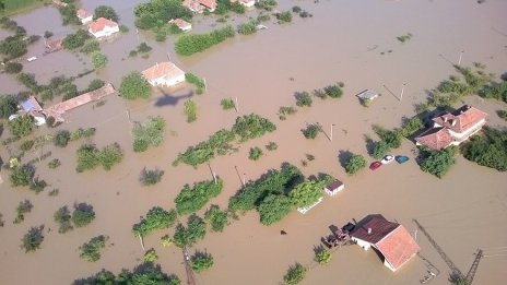 България има основание да поиска помощ от ЕК заради щетите от наводненията
