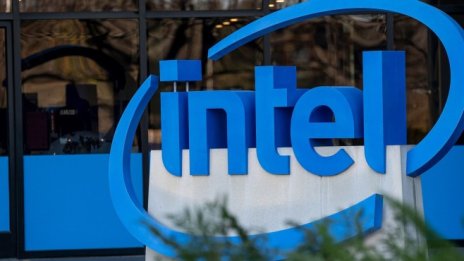 Intel преустановява доставките за Русия и Беларус