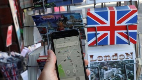 Шофьорите на Uber обвиниха кмета на Лондон в дискриминация