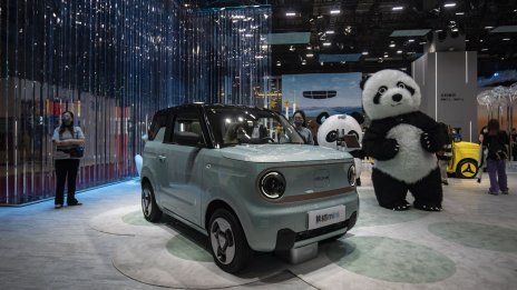 Темпът на редуциране на емисиите от електромобилите в Китай се засилва с времето