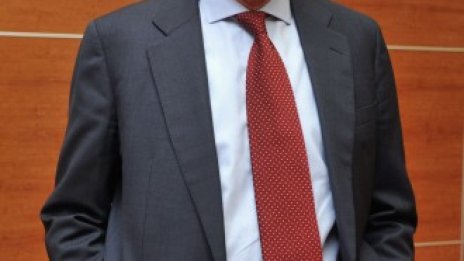 UniCredit обмисля да си купи полска банка и да напусне Украйна