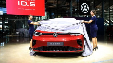VW заменя шефа на своя бизнес в Китай заради бавното налагане на електромобилите